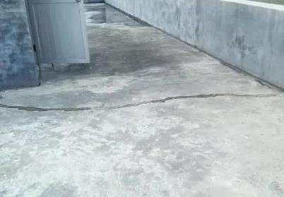 梅江楼顶漏水维修公司分享下如何解决卫生间隐蔽部位漏水的问题?